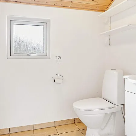 10 Person In Lb K Semesterbostad *