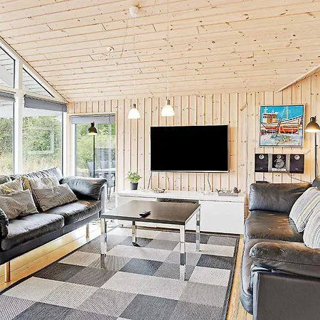 10 Person In Lb K Semesterbostad